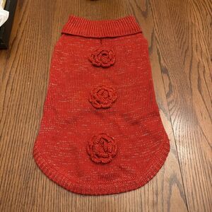 Dog Sweater Size Medium Christmas Festive Holiday Red & Silver with Flowers  NEW